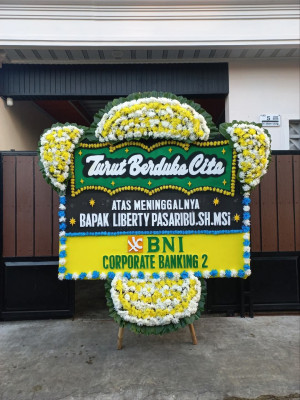 Papan Bunga Duka di Makassar