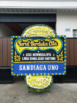 Papan Bunga Duka di Makassar